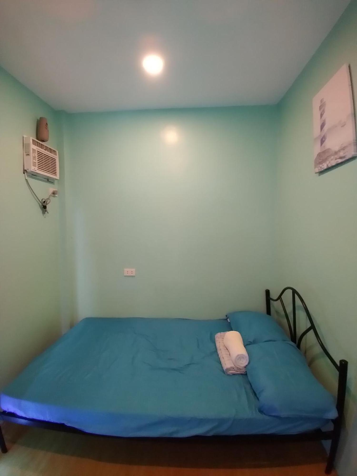 Azulea Lodging House Oslob Habitación foto